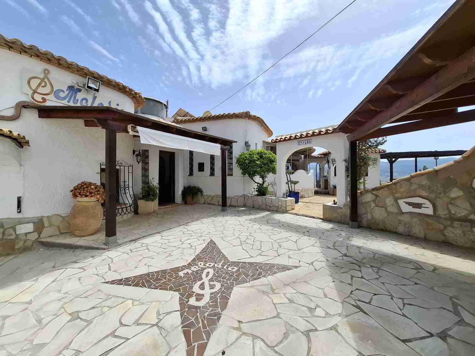 Casa con vistas panorámicas en Sanet y Negrals, Valle de Orba